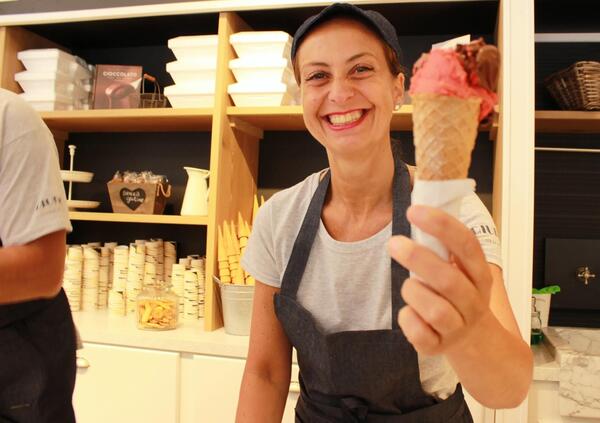 Siamo andati a mangiare il gelato da Giuffr&egrave;, nella gelateria che dedica i gusti ai quartieri di Roma, ma ne vale la pena? E i leggendari biscotti sanpietrini superano le aspettative?