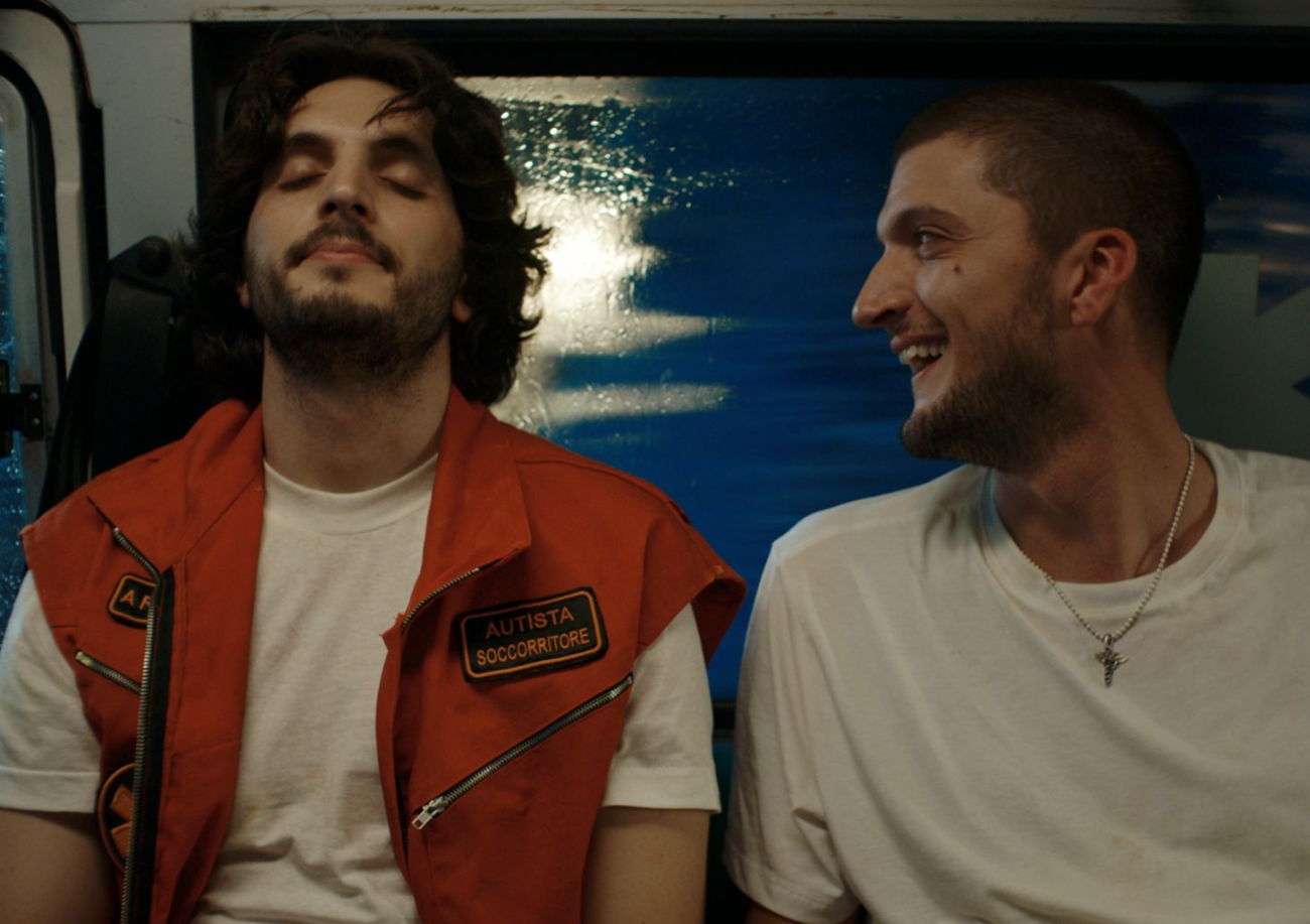 Siamo tutti &ldquo;Animali randagi&rdquo;, come Giacomo Ferrara e Andrea Lattanzi, o quasi. Ecco perch&eacute; il film di Maria Tilli fa bene al cinema (e alla societ&agrave;)