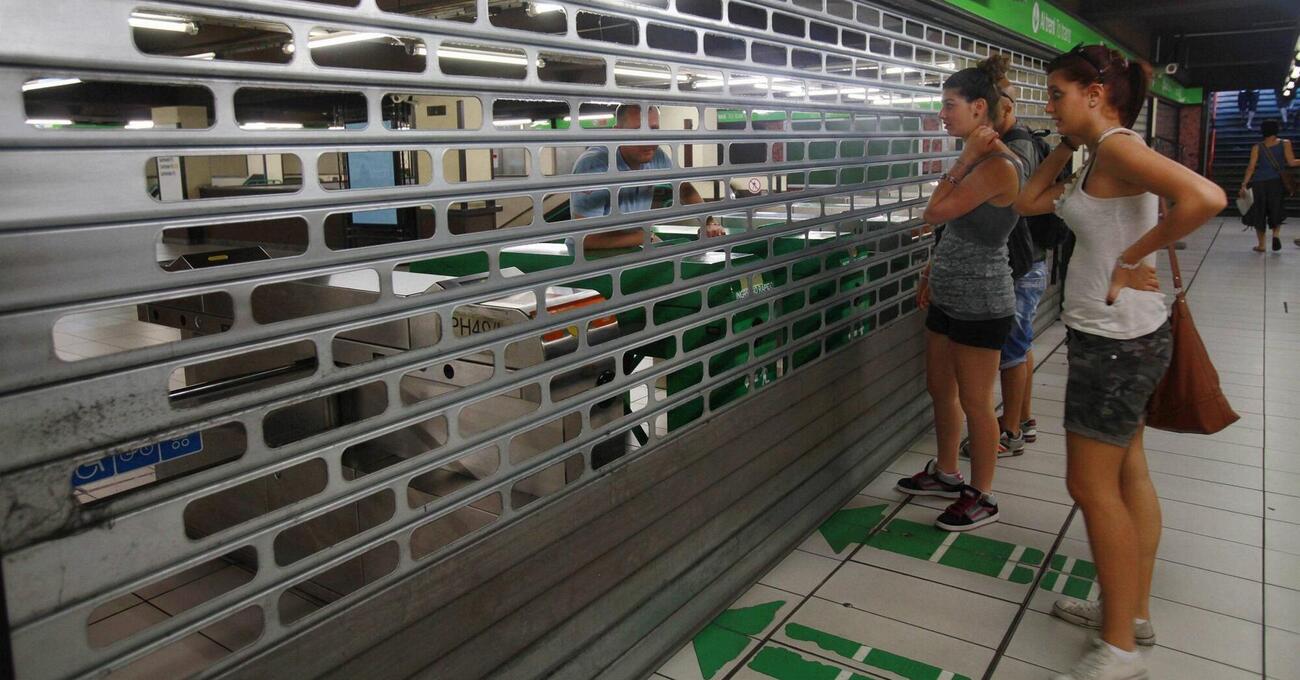 Sciopero metro, tram e bus Atm a Milano: ma ancora non avete capito che vivete in una citt&agrave; per ricchi turisti?