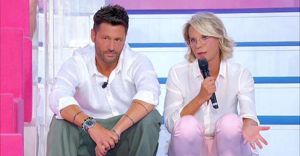 Ricomincia Temptation Island, ma il punto fermo &egrave; solo Filippo Bisciglia: ecco chi &egrave; la guida (scelta da Maria De Filippi) del docu-reality su Canale 5