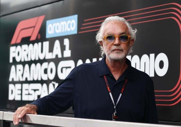 Flavio Briatore, le prime parole in Alpine: &ldquo;Sono tornato in Formula 1 solo per una cosa&rdquo;. Ma c&rsquo;&egrave; chi grida allo scandalo, perch&eacute;... [VIDEO]