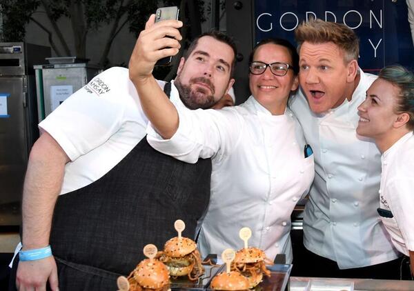 Guido Mori: &ldquo;Gordon Ramsay in cucina sbaglia tutto, Bottura su pizza e IA dice str*nzate, Borghese mangia la m*rda? Non professionale&rdquo;. E distrugge i food influencer Mainardi, Benedetta Rossi, Giallo Zafferano e&hellip;