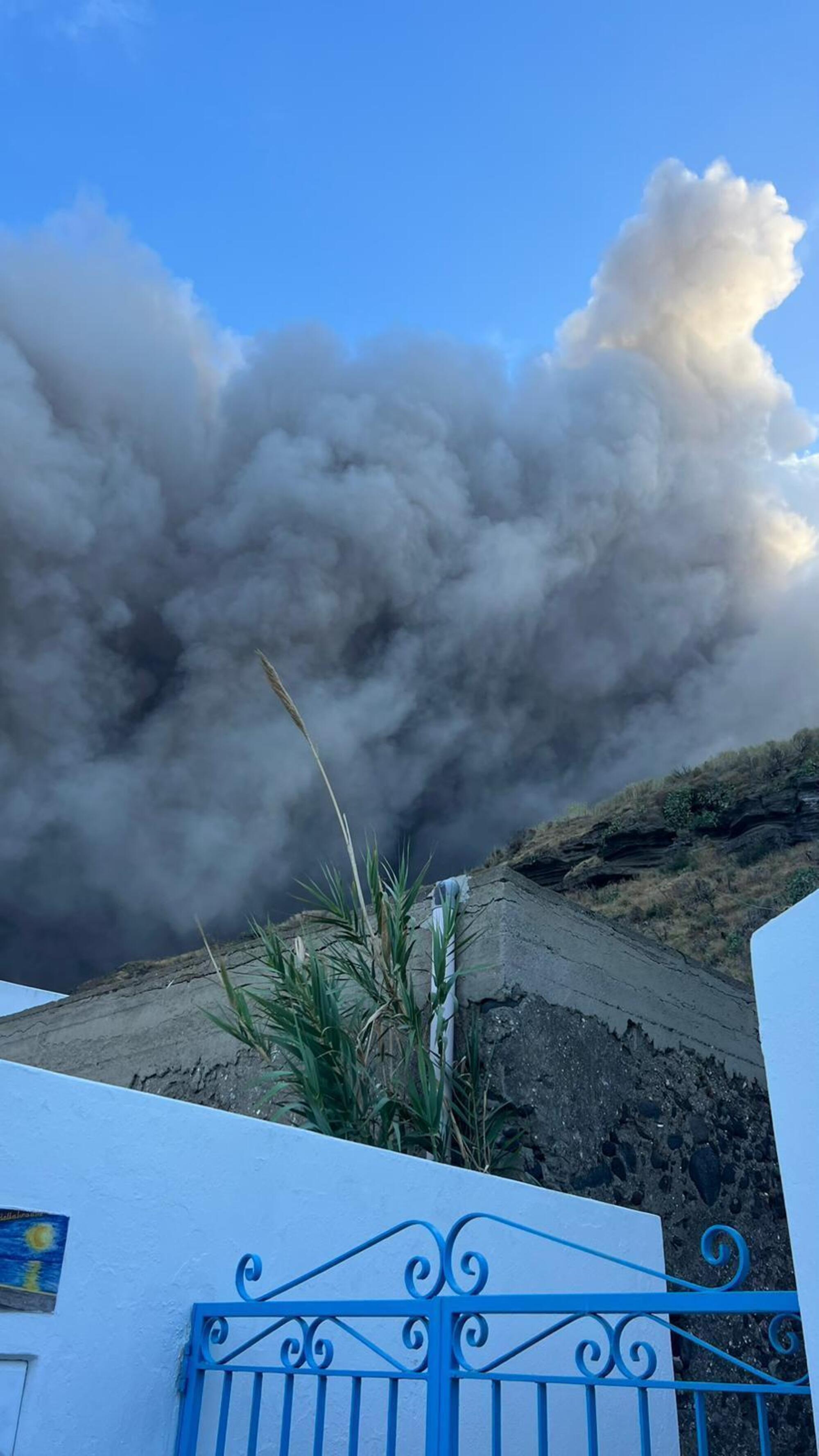 Ai piedi di Iddu, il vulcano di Stromboli il 3 luglio 2024