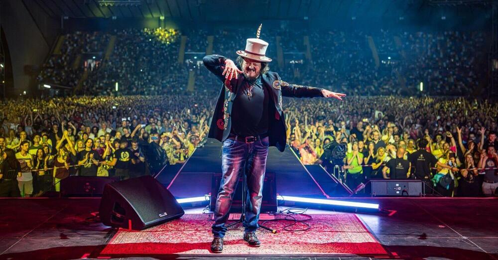 Zucchero, dopo il concerto a San Siro, si conferma lo sciamano di cui abbiamo tutti bisogno