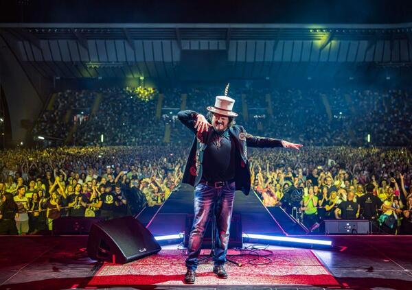 Zucchero, dopo il concerto a San Siro, si conferma lo sciamano di cui abbiamo tutti bisogno