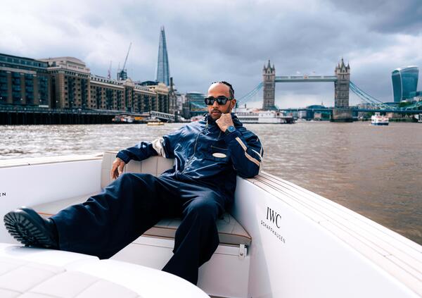 A Londra con Sir Hamilton per celebrare dieci anni con IWC: Lewis si racconta nella sua citt&agrave; 