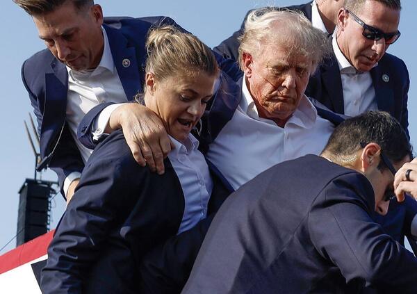 La donna pi&ugrave; trumpista d&rsquo;Italia critica le donne nel secret service: contro natura, guardate l&rsquo;attentato a Trump. Ecco perch&eacute; distraggono gli uomini con la sindrome di Lady Oscar. Non &egrave; meglio fare...