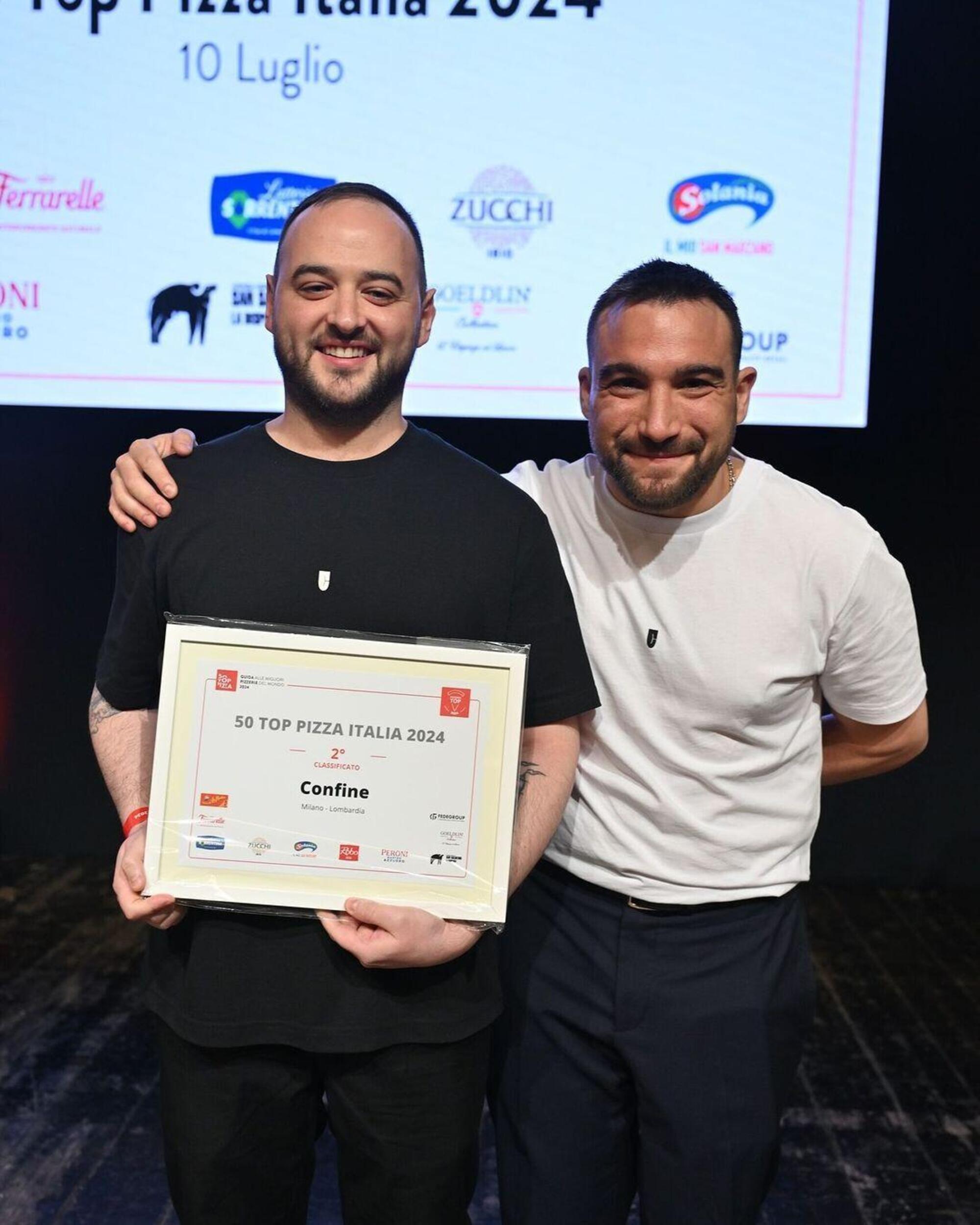 Francesco Capece e Mario Ventura, premiati per il loro locale &ldquo;Confine &ndash; Pizza e cantina&rdquo; a Milano