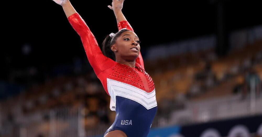 Dal buio dell&rsquo;Olimpiade di Tokyo alla rinascita: oggi torna in pedana la pi&ugrave; grande di tutti, Simone Biles