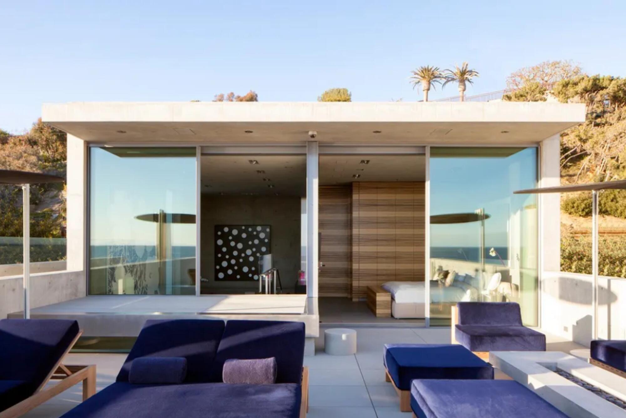 La villa di Malibu di Kanye West subito dopo l&#039;acquisto