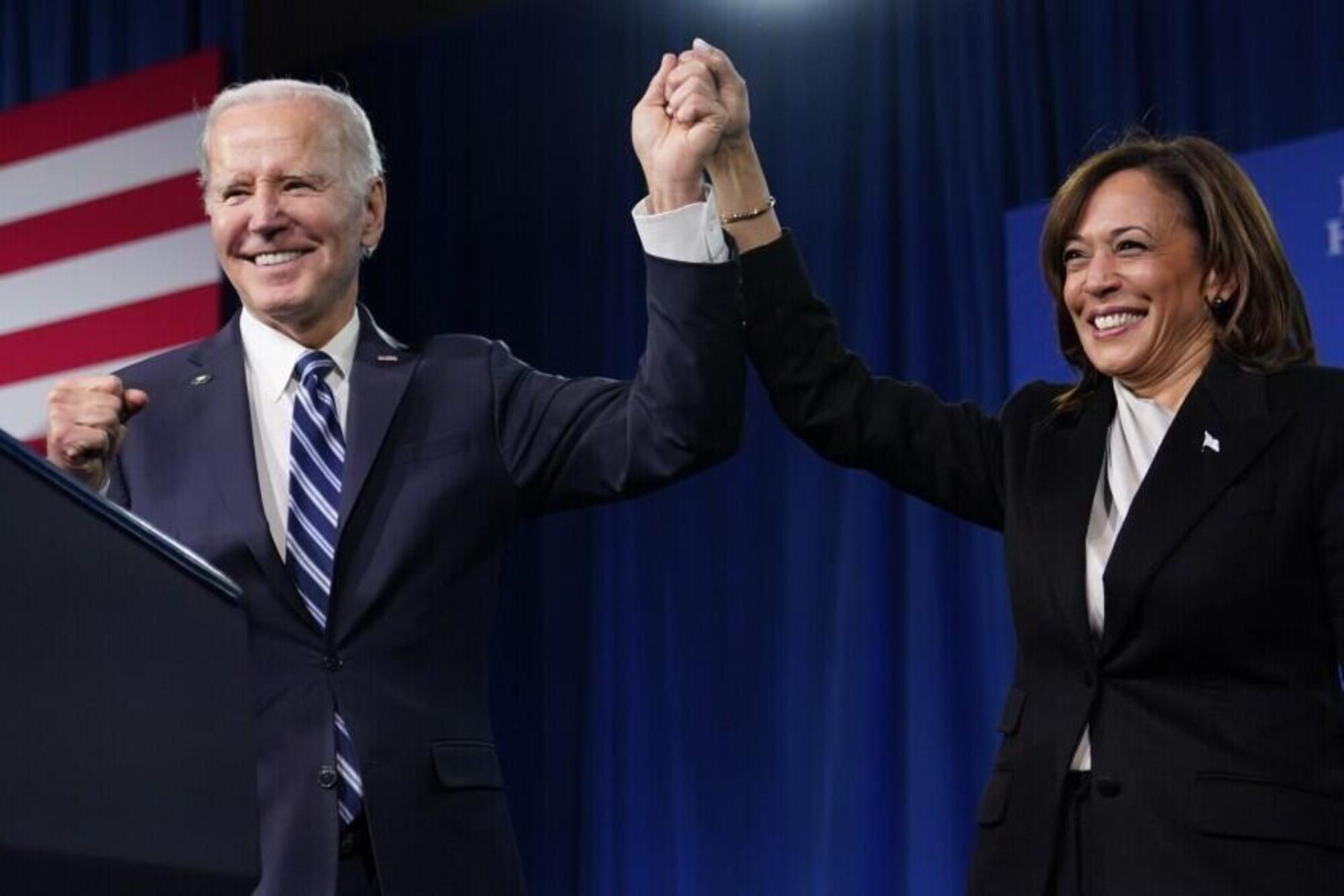 Joe Biden con Kamala Harris