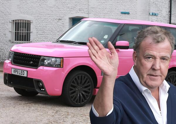 Jeremy Clarkson, il prezzo delle Range Rover (rosa) e il viaggio per andare da Richard Hammond: &ldquo;Il Paese sta crollando, e noi&hellip;&rdquo;