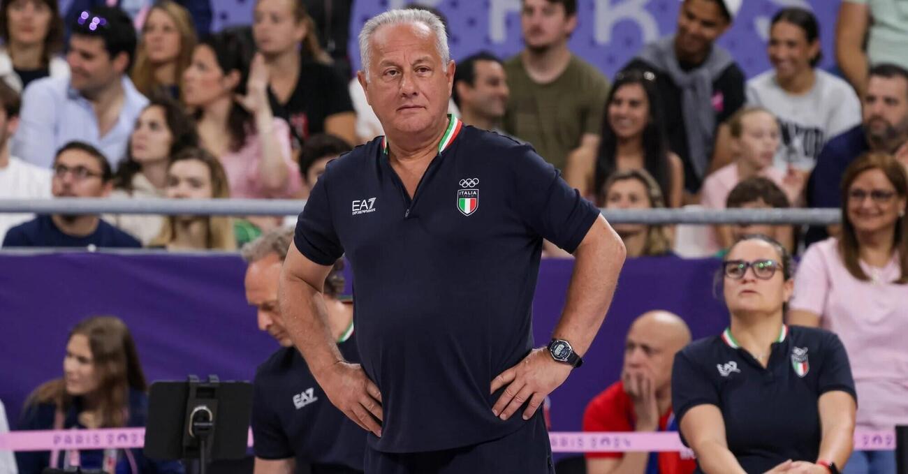 Olimpiadi, &egrave; scandalo doping (anche dei passaporti)? Parla Velasco (ct Italvolley): &ldquo;Imane Khelif? Io ho pi&ugrave; sospetti su altre atlete. Non voglio fare la fine di Zeman, ma basta guardare, perch&eacute;...&rdquo;
