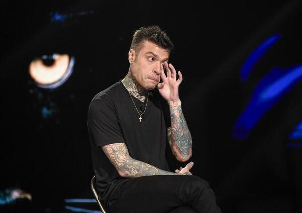 Masneri su Fedez: &ldquo;Mezzo fauno e mezzo borsello. Semidio delle vittime&rdquo;. E cita l&rsquo;inchiesta di Fanpage su giovent&ugrave; meloniana, Morgan e le influencer: &ldquo;Se fatturi devi anche avere l&rsquo;endometriosi?&rdquo;