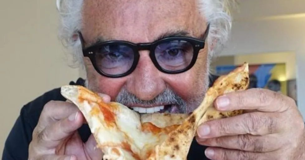 Napoletani, siete pronti a pagare 17 euro per una margherita al Crazy Pizza di Briatore? &ldquo;Da noi una cosa diversa da quelle di Napoli, perch&eacute;...&rdquo;