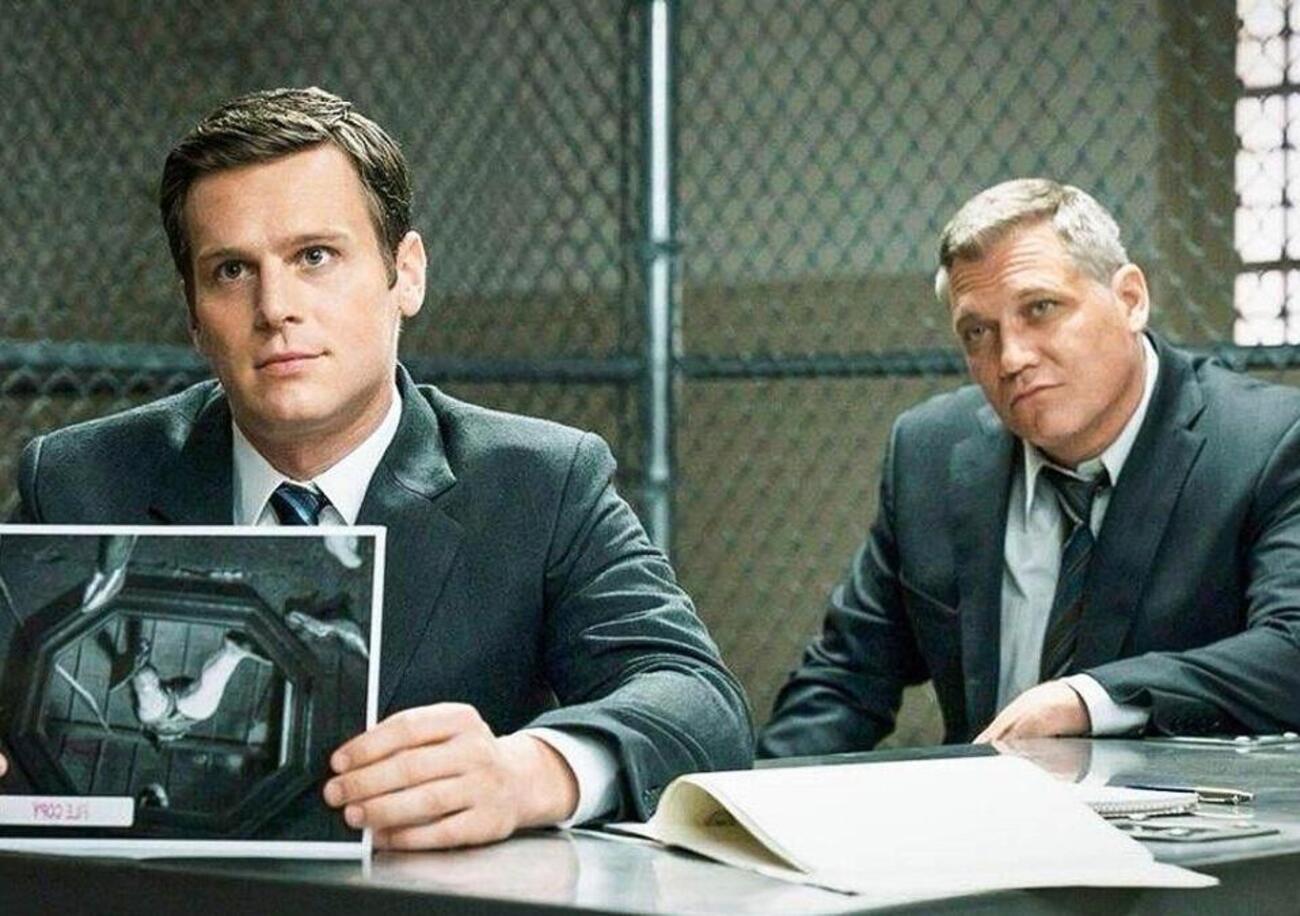 Perch&eacute; Netflix continua a spettacolizzare i serial killer come Dahmer e i fratelli Menendez, e ha cancellato Mindhunter, la sua migliore serie tv? Tutta questione di mainstream&hellip;