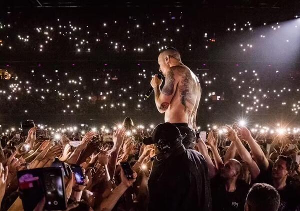 Dopo gli Oasis ci meritiamo la reunion dei Linkin Park? Ecco perch&eacute;, anche con un nuovo frontman, sarebbe una stronz*ta. E Chester Bennington...