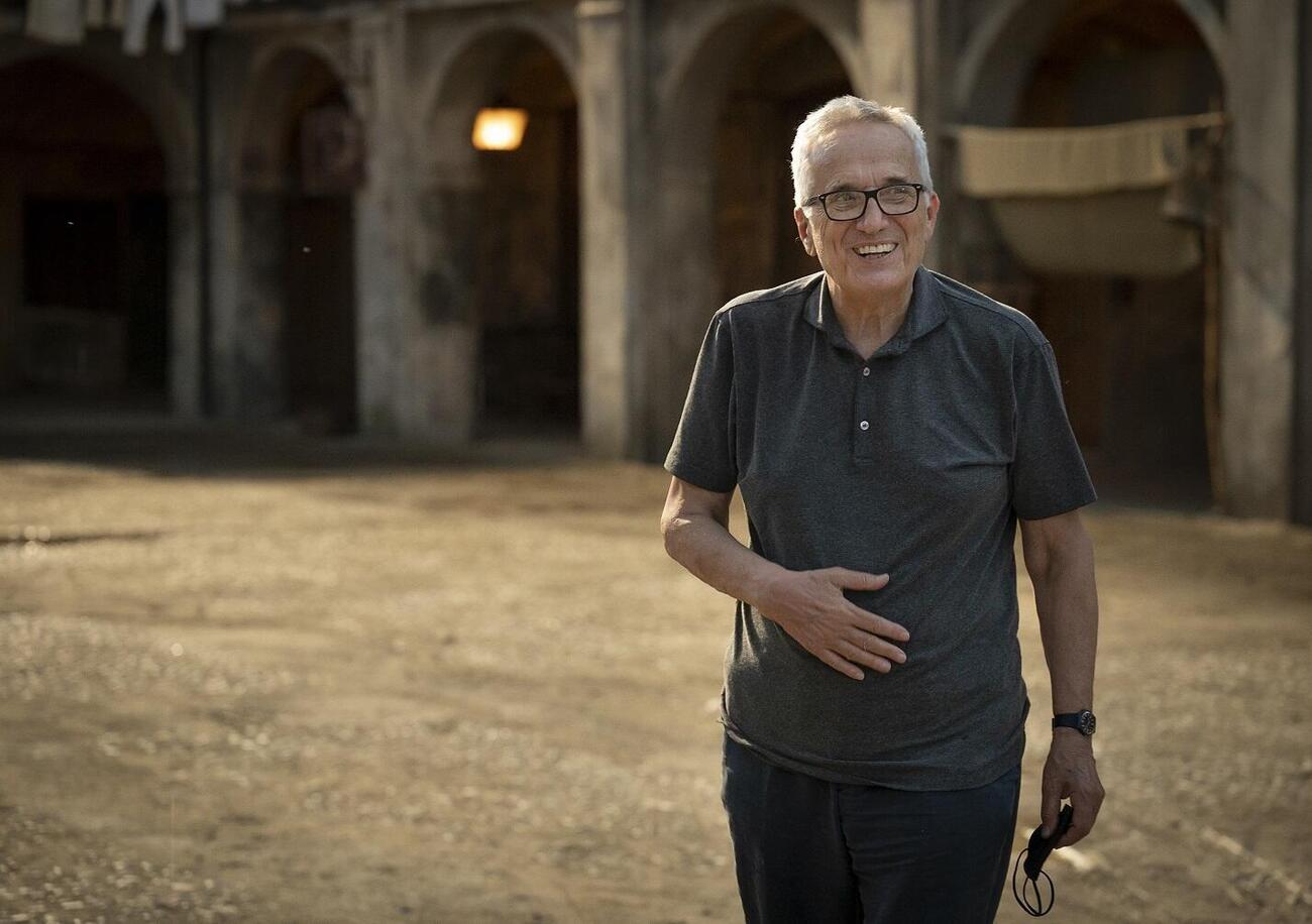 Festival del cinema di Venezia 2024, &ldquo;Se posso permettermi&rdquo;, il corto di Marco Bellocchio, sarebbe dovuto durare tre ore. Mentre quello di Alice Rohrwacher&hellip;