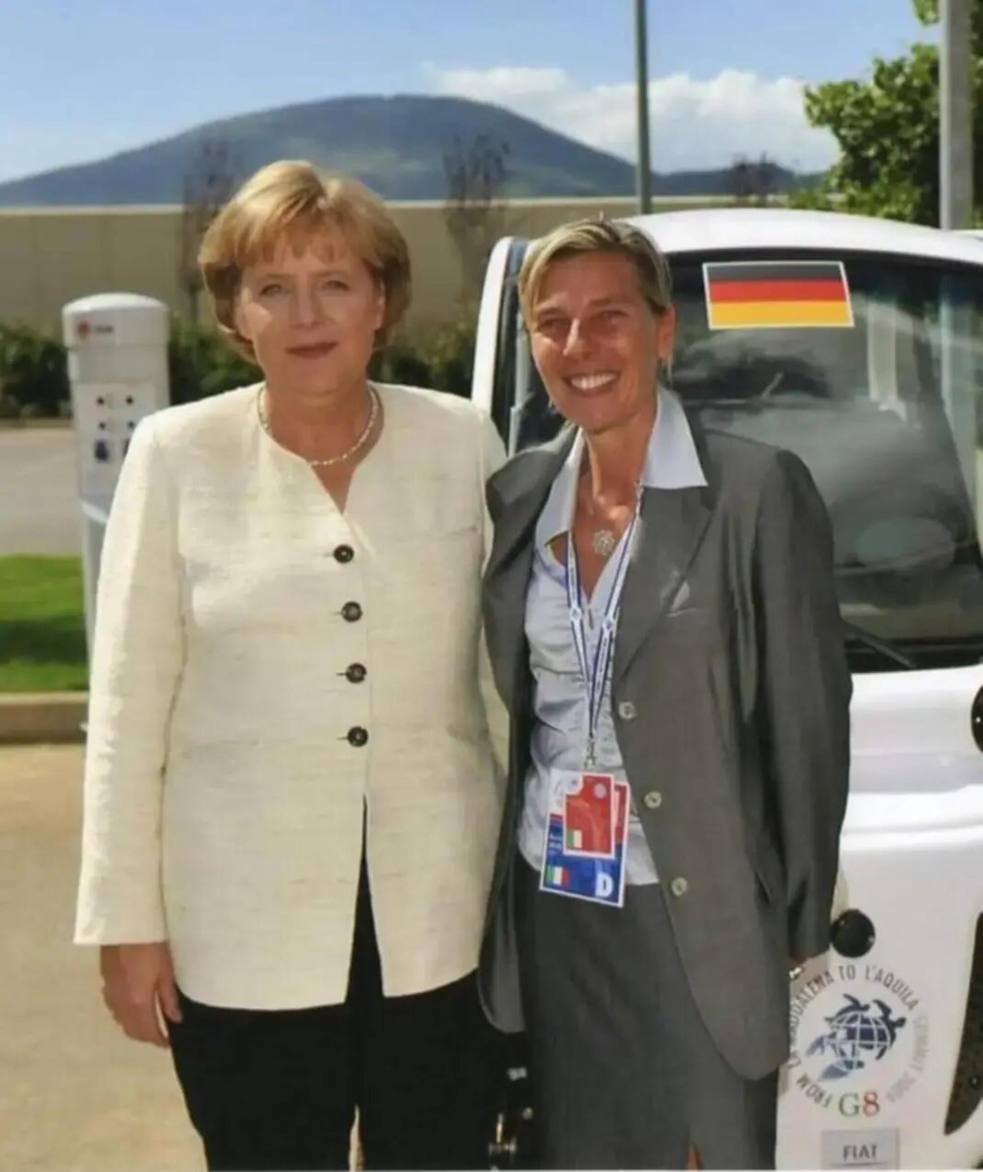 Emanuela Bruni e Angela Merkel