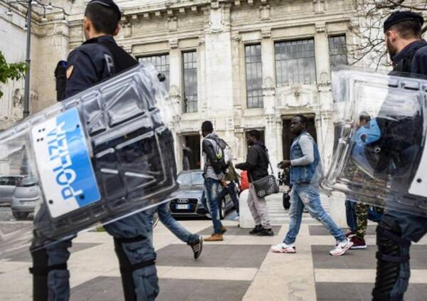 Studente rapinato a Milano da tre stranieri irregolari, Nuzzi: &ldquo;Stazione centrale terra di nessuno. Sala parla del calo di omicidi? Esterrefatto dalle sue parole&rdquo;. E sull&#039;omicidio Bellocco da parte di Beretta e la &lsquo;ndrangheta nella curva dell&#039;Inter&hellip;