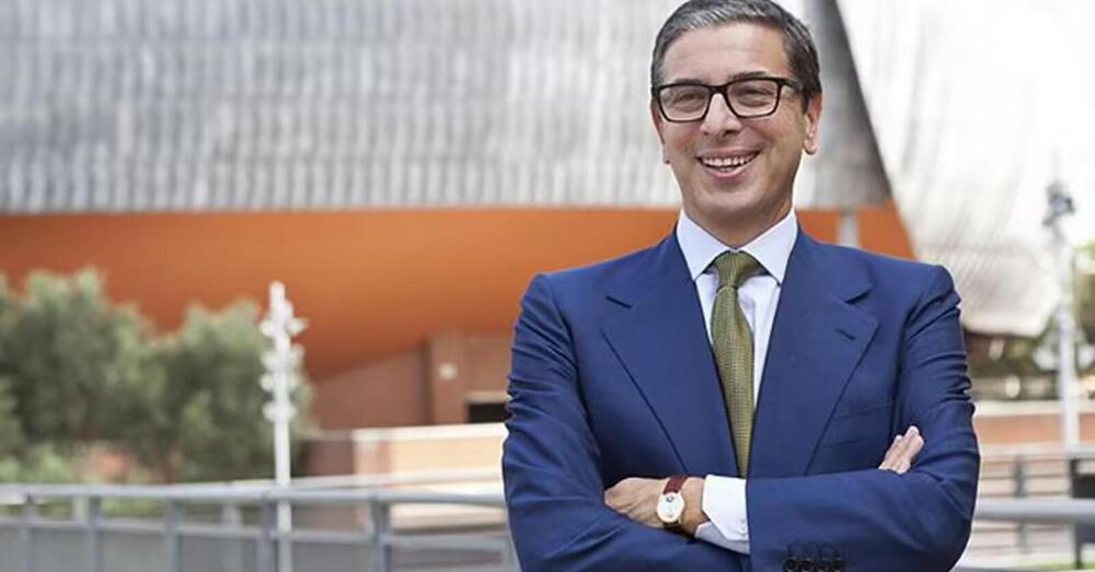 Ok, ma chi &egrave; Antonio Monda, il possibile presidente del museo Maxxi al posto di Alessandro Giuli? Tra la carriera in America alla New York University, i romanzi, la Festa del cinema di Roma e&hellip;