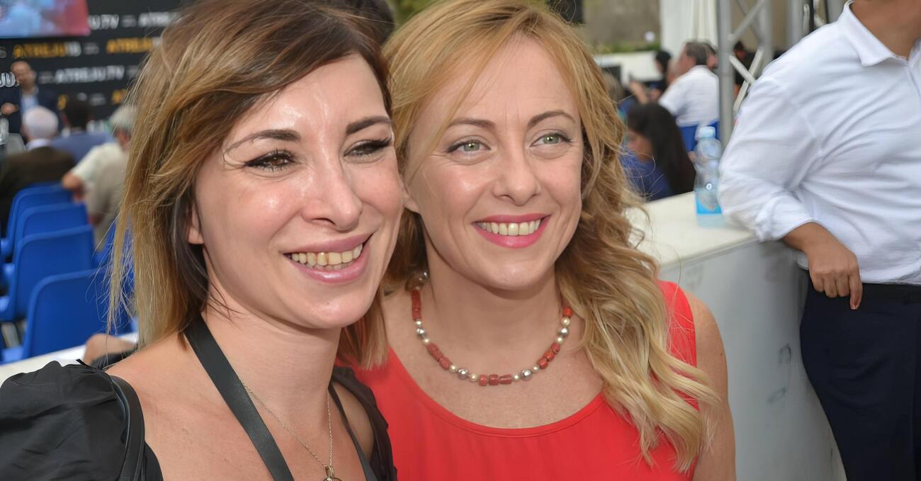 Giorgia Meloni &egrave; troppo di destra anche per Mussolini? Rachele, nipote del Duce, abbandona Fratelli d&rsquo;Italia e passa a Forza Italia: questione di diritti o di candidature?