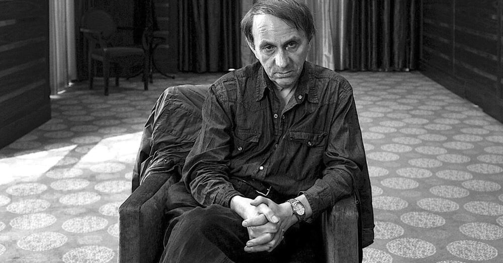 Shh! Adesso parla Houellebecq: &ldquo;I buonisti? Una catastrofe. Non sono moralmente superiori&rdquo;. Gli immigrati? &ldquo;Portano qui le loro guerre e non si integrano&rdquo;. E sull&rsquo;Ucraina e Trump...