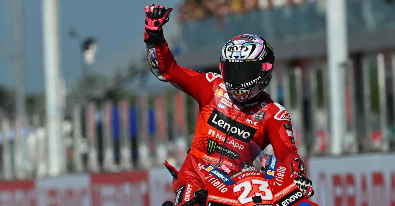 Enea Bastianini a Misano vince col numero di Salvadori, fa felice Bagnaia, la Ducati e l&rsquo;Italia. L&rsquo;unico ad inca*zarsi &egrave; Mart&iacute;n&hellip;