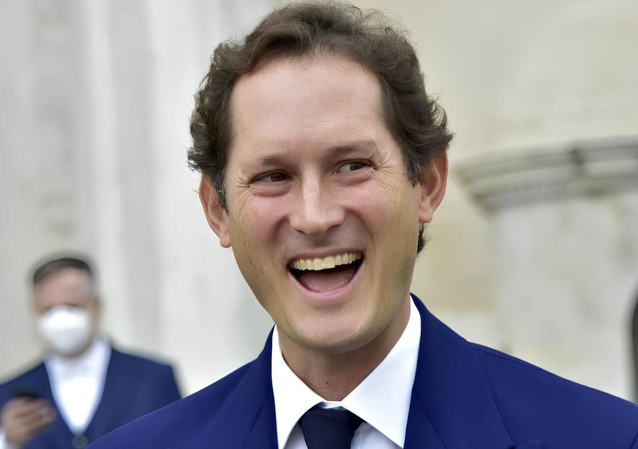 Elkann ed eredit&agrave; Agnelli, cos&rsquo;&egrave; la storia dei &ldquo;32 milioni di euro sottratti al fisco&rdquo; e dei &ldquo;finti doni&rdquo;? Tra quadri, gioielli e il mistero delle tele sparite... 