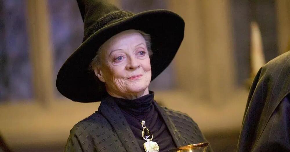 &Egrave; morta Maggie Smith, con lei se ne va anche la nostra adolescenza tra Harry Potter e Downton Abbey. E sulla sua campagna Loewe&hellip;