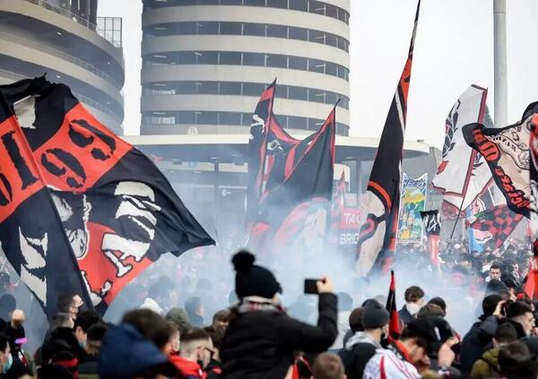 Caso ultras Inter, spunta un altro omicidio. E perch&eacute; i parcheggi di San Siro erano gratis per la partita di Champions? Che ruolo aveva il cognato di Paolo Maldini nel racket? E l&rsquo;arresto di Giuseppe Caminiti...