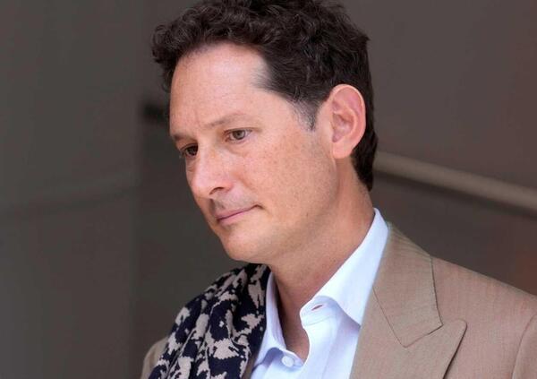 John Elkann, cosa c&rsquo;&egrave; dietro il passo indietro da Gedi (e dall&#039;editoria) dopo il caso La Repubblica e la crisi dell&#039;ex Fiat e del settore auto?