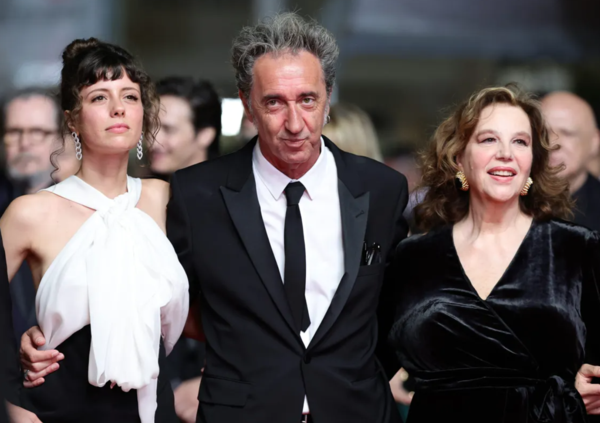 Davvero Paolo Sorrentino non si occuper&agrave; pi&ugrave; di politica nei film? &ldquo;No, perch&eacute; dopo Il Divo e Loro&hellip;&rdquo;. E su &ldquo;Napoli snob&rdquo; e &ldquo;Parthenope&rdquo;&hellip;