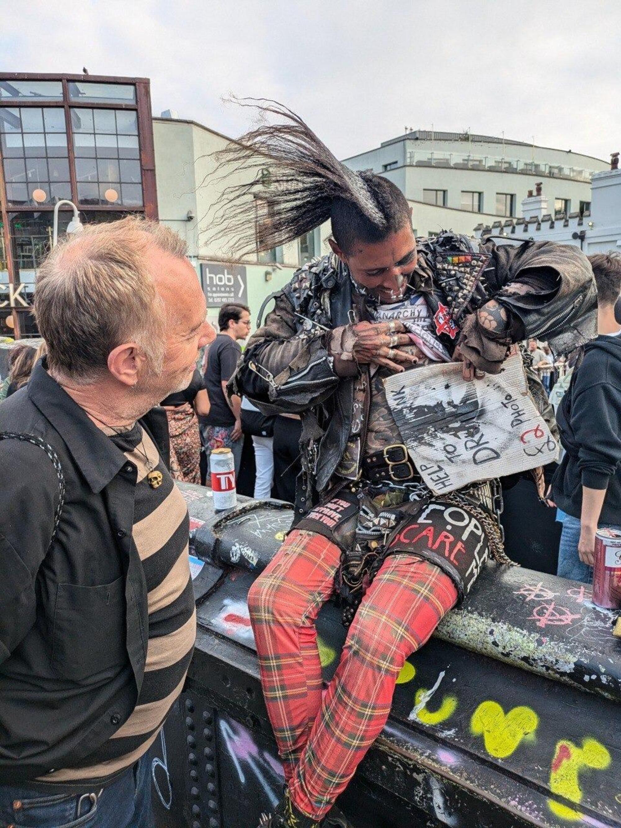 Gli ultimi punk di Camden (Londra)