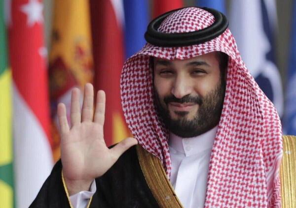 Dazn nel mirino di Bin Salman? Formula 1, golf, calcio, videogiochi: vi spieghiamo cosa c&rsquo;&egrave; dietro le mosse dell&rsquo;Arabia Saudita. E il fondo Pif...