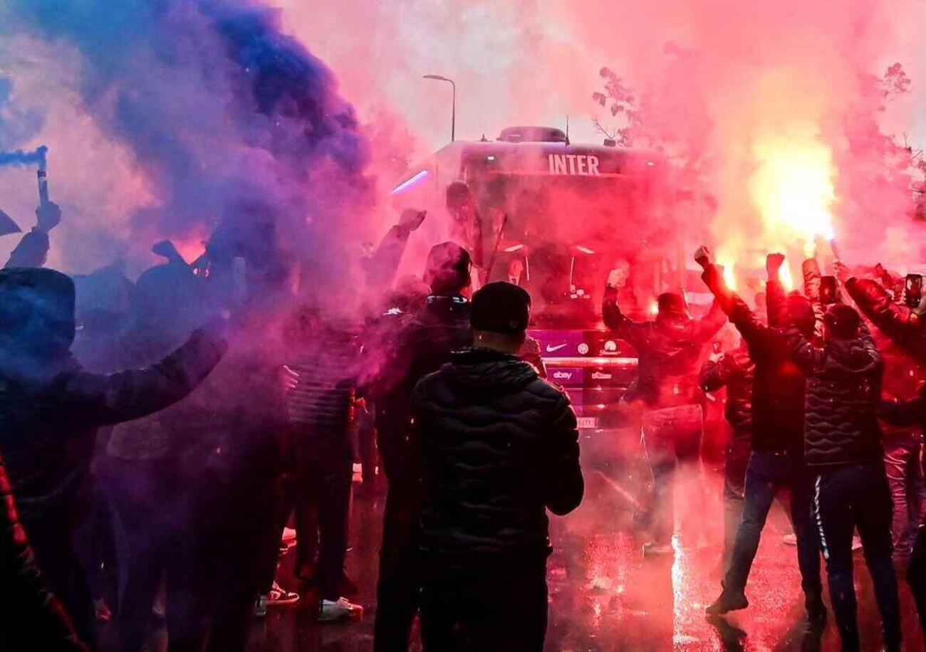 Omicidio Bellocco, un ultras della nord parla per la prima volta dopo gli arresti: &ldquo;&lsquo;Ndrangheta in curva? Un potere mai visto&rdquo;. Il momento di svolta? &ldquo;Dopo il Covid su biglietti, parcheggi, merchandising&rdquo;. E i video da Giletti&hellip;