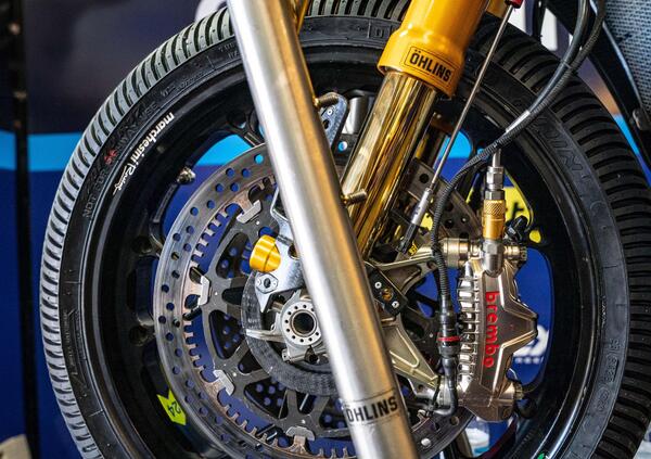 Signori, è successo: Brembo ha comprato Öhlins, portando in Italia il monopolio della velocità