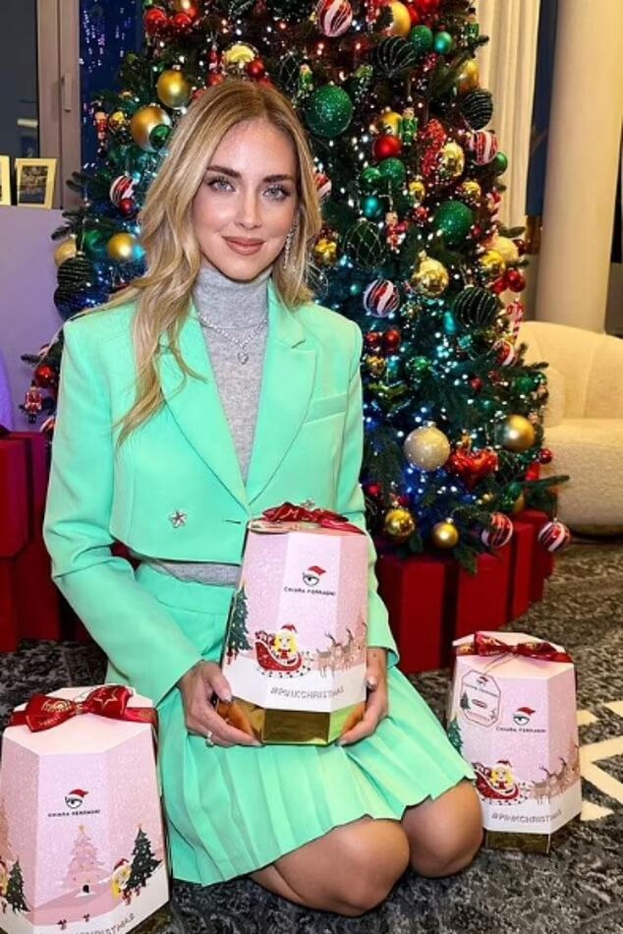 Chiara Ferragni pandoro balocco