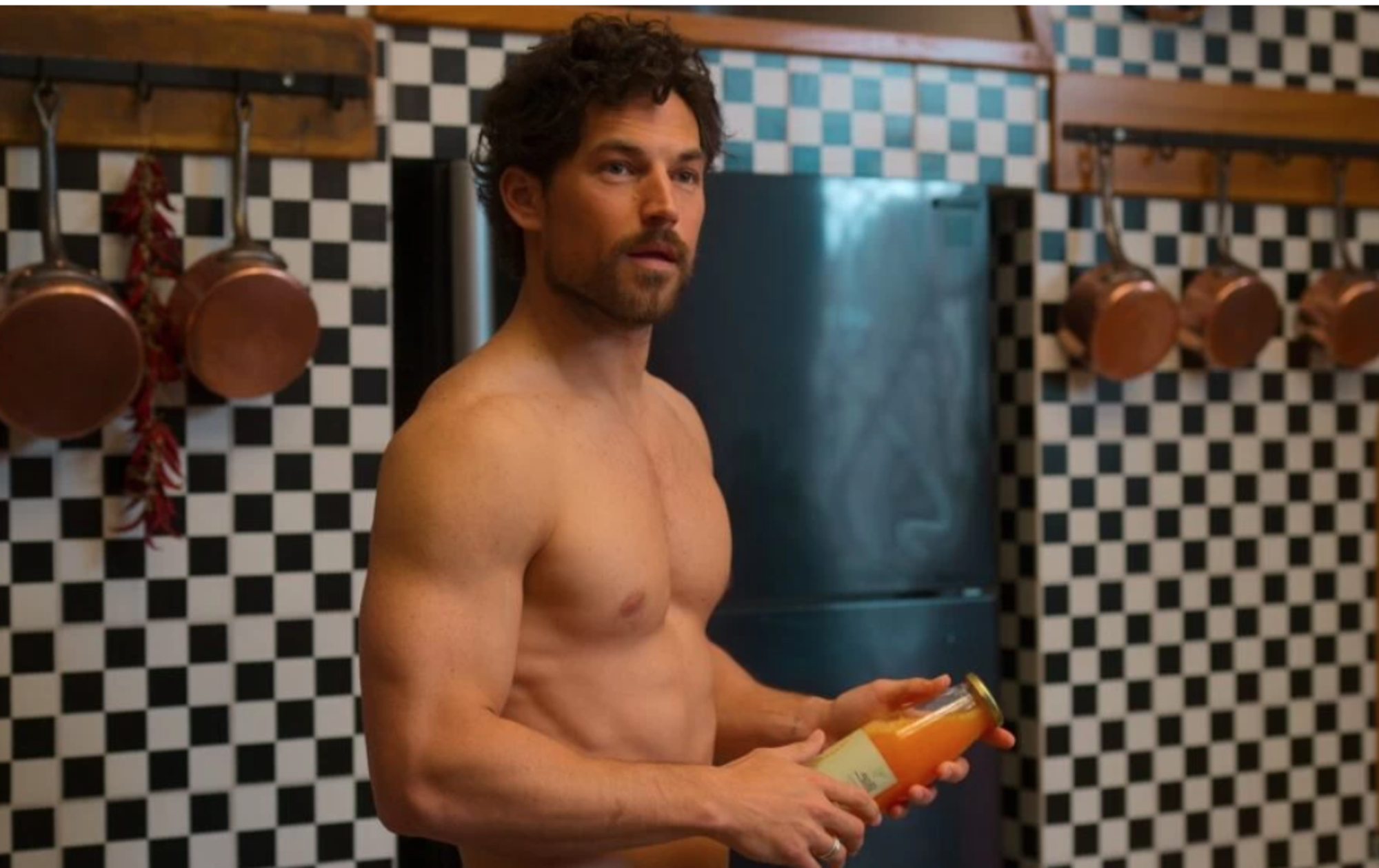 Giacomo Gianniotti è Elia in "Inganno"