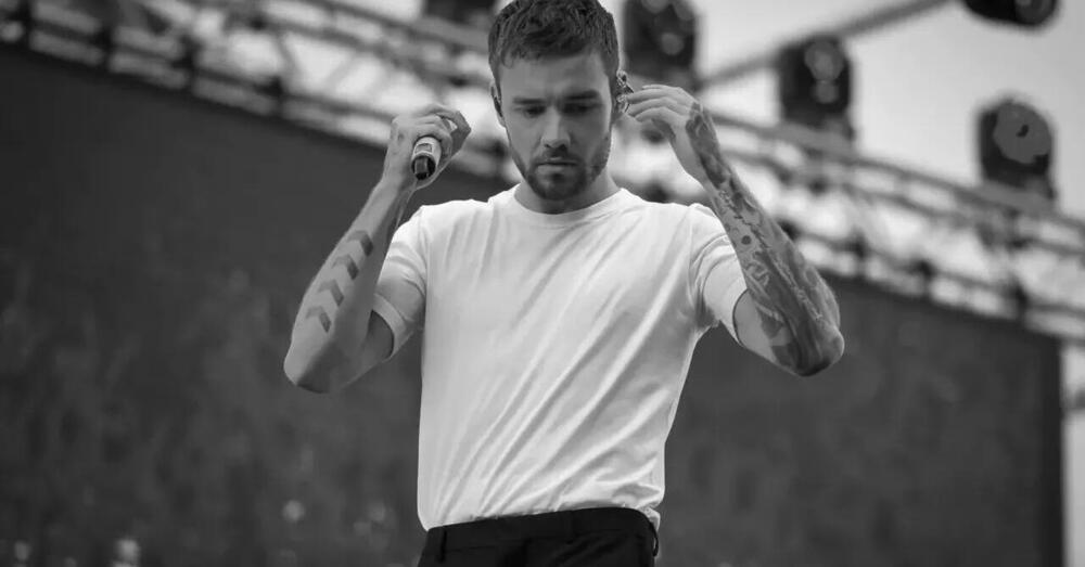 L&rsquo;influencer Davide Avolio promuove sui social le sue poesie con la morte di Liam Payne (One Direction) e la polemica diventa virale? &Egrave; la fine dell&rsquo;empatia e la vittoria del narcisismo social