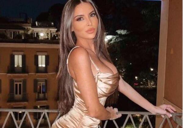 Francesco Totti, dopo Ilary Blasi e Noemi Bocchi, ha un nuovo amore? Ecco chi &egrave; Marialuisa Jacobelli (&ldquo;la Kim Kardashian de noantri&rdquo; per Dagospia), la giornalista che Gente accosta all&#039;ex capitano della Roma...