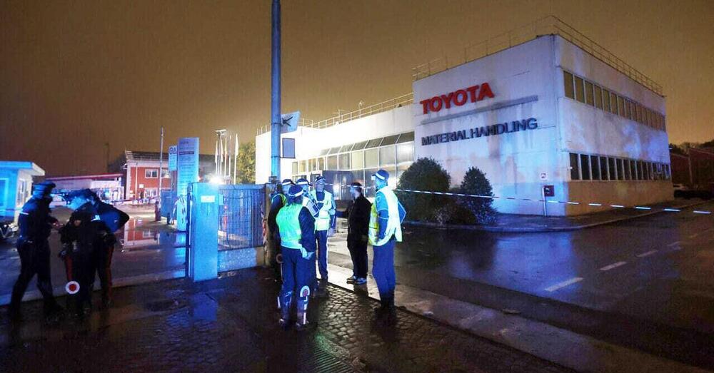 Esplosione alla Toyota Material Handling di Bologna con due morti e undici feriti: errore umano, triste fatalit&agrave; o colpa del sistema lavorativo italiano? Il precedente in Giappone (patria dell&rsquo;azienda) e la risposta del gruppo