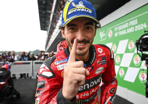 La prima volta di Pecco Bagnaia in Thailandia e quella frase superba che ci meritiamo: &quot;Mai dubitare del campione del mondo&quot;