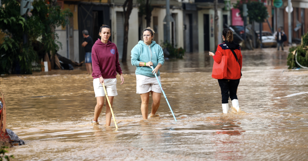 Ma davvero basta paragonare due alluvioni a Valencia (oggi e nel 1957) per sostenere che il cambiamento climatico non c&rsquo;entra? Una lezione per i politici come Rizzo e i negazionisti 