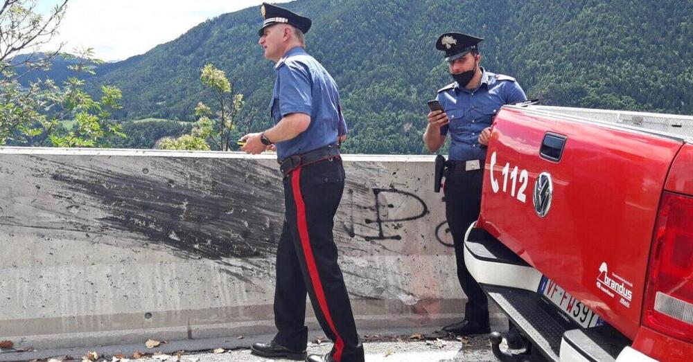 Auto nella scarpata, muoiono quattro giovani tra i 17 e i 20 anni a Fonni (Nuoro). Ma com&#039;&egrave; potuto accadere? 