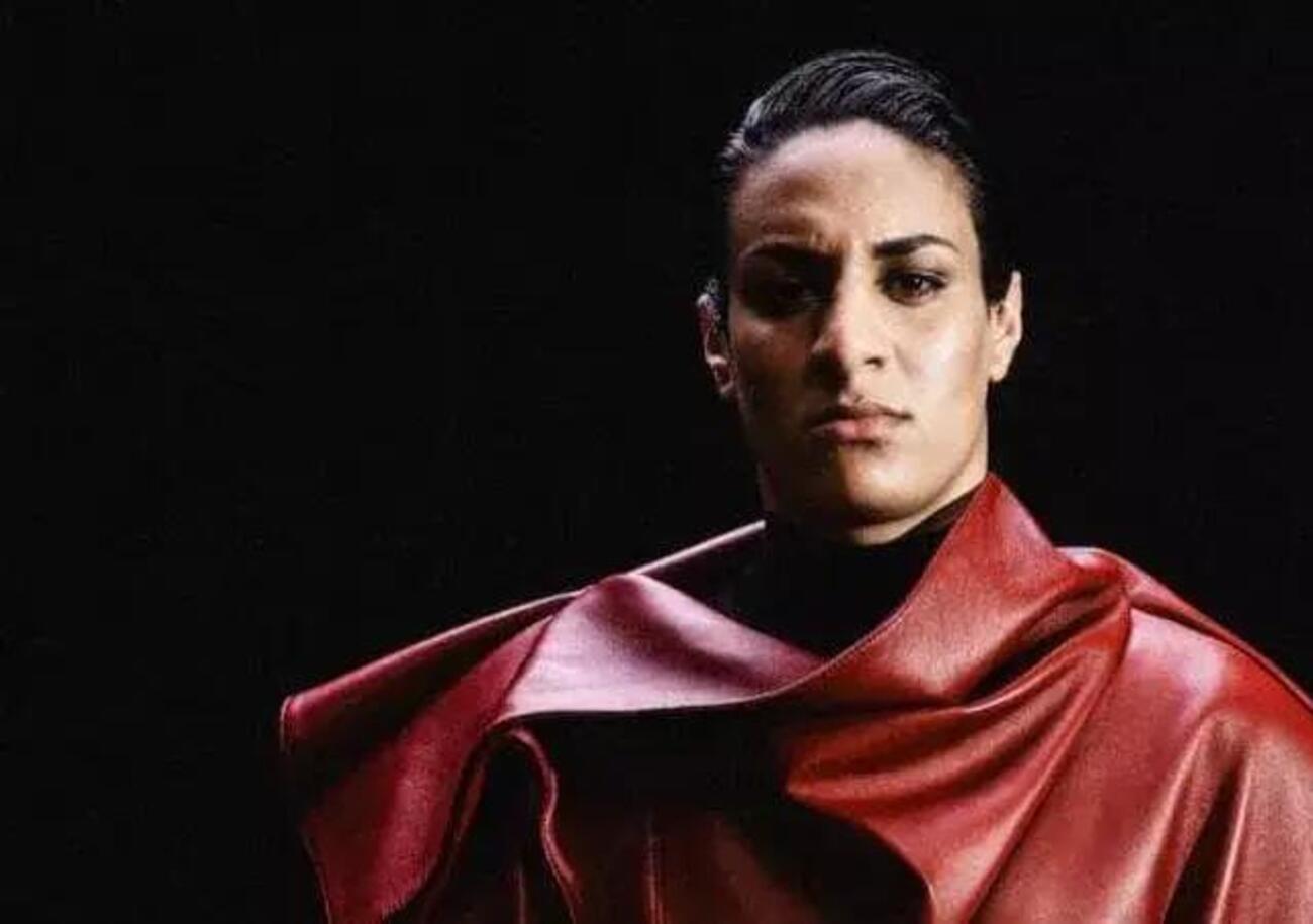L&#039;avete vista Imane Khelif su Vogue? I retroscena sulla medaglia d&#039;oro alle Olimpiadi, il match con la pugile Angela Carini e perch&eacute; si sente d&#039;ispirazione per le donne...