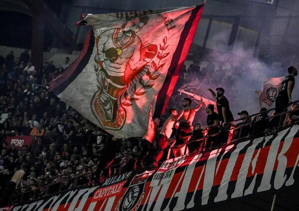 Non solo il caso ultras, ma quanto &egrave; facile entrare a San Siro senza biglietto? Ecco il video di due tiktoker che si imbucano alla partita del Milan fingendosi giornalisti