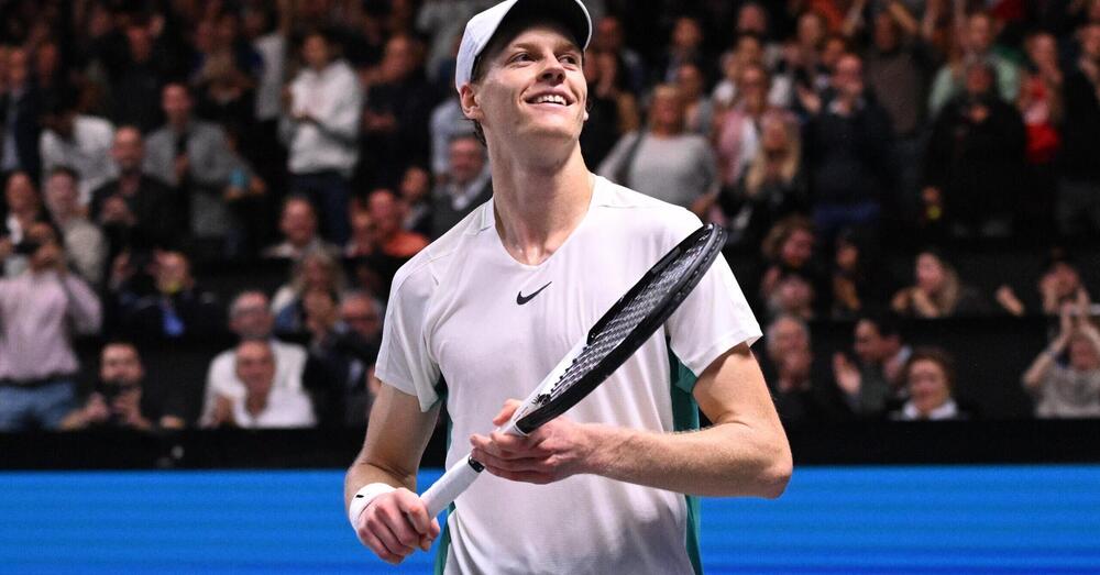 Atp Finals, Jannik Sinner? &ldquo;Piedi a papera e non si pettina, ma &egrave; pi&ugrave; adorato di Valentino Rossi&rdquo;: arriva l&rsquo;investitura internazionale dopo Torino