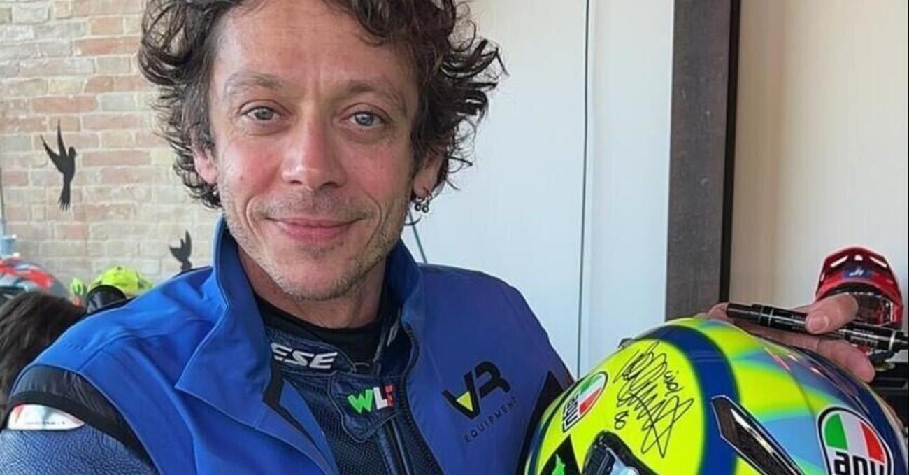 Ok, ma come sta andando l&#039;asta per Valencia con il casco di Valentino Rossi, il cupolino di Petrucci e pure &quot;la moto di Ezpeleta&quot;?