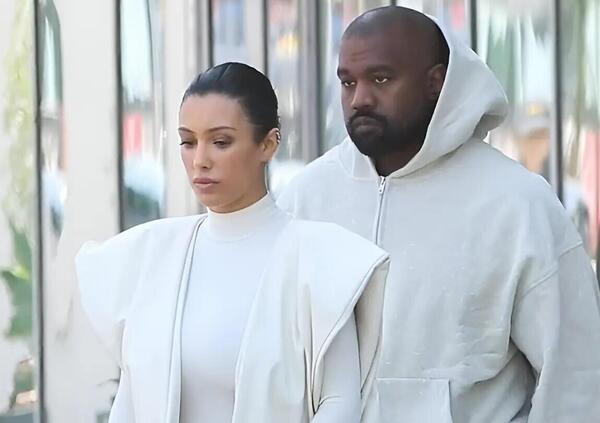 Bianca Censori e Kanye West vanno in bianco? Le loro facce parlano chiaro. Ecco cosa sta succedendo... [FOTO]